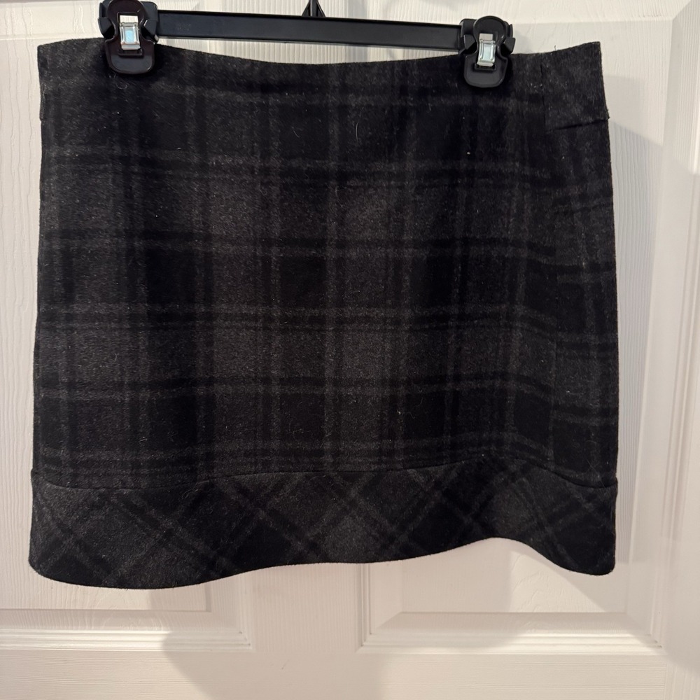 Willi Smith Wool Blend charcoal/black plaid Mini Skirt size 8 Goth Dark Fairy
